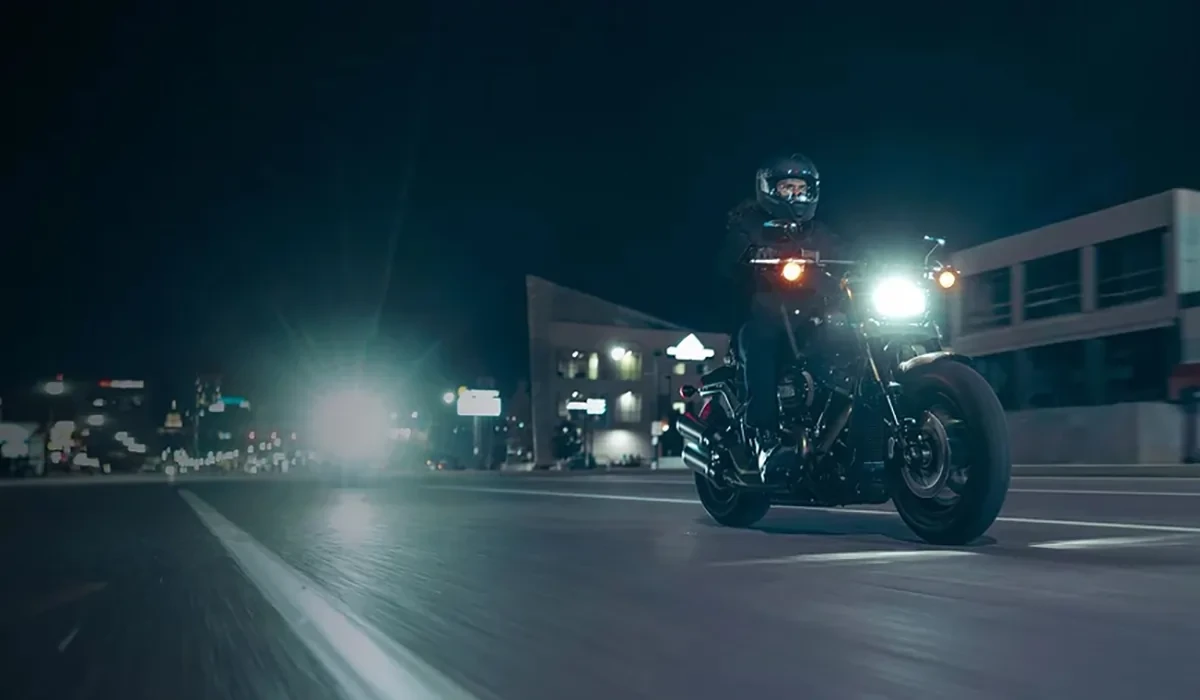 হেডলাইট ও অক্সোলারি লাইট ব্যাবহারের সঠিক নিয়ম