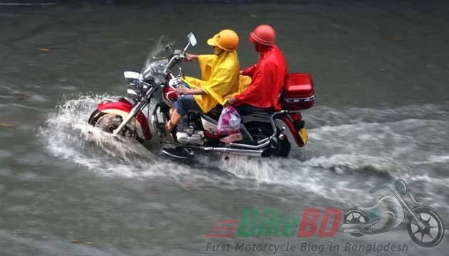 How To Ride Motorcycle In Rain?