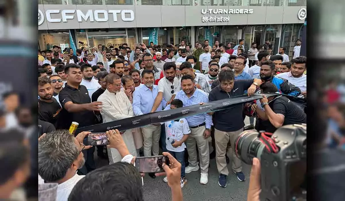 নারায়গঞ্জে সিএফমোটো এর নতুন শোরুম ইউটার্ন রাইডার্স