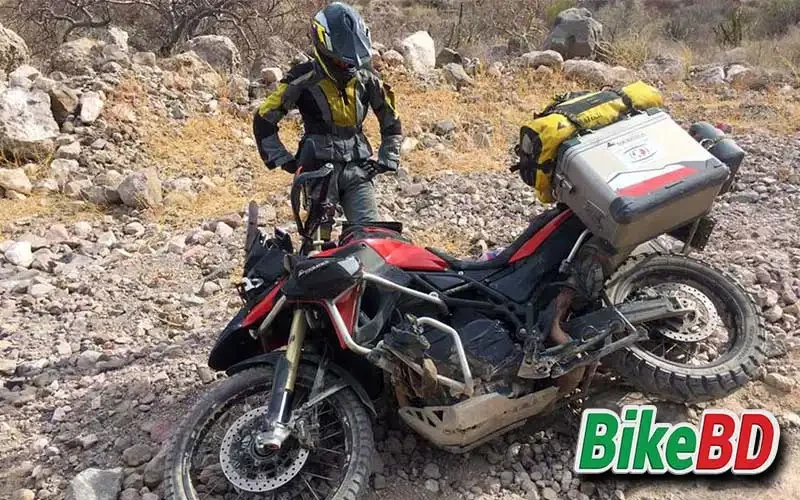 পাহাড়ের রাস্তায় বাইক চালানোর সময় এই  ৬ টি ভুল কখনোই করবেন না