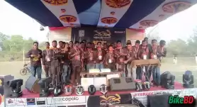 Friends Rider Team Arranged A Campaign Event At Banshbaria Sea Beach