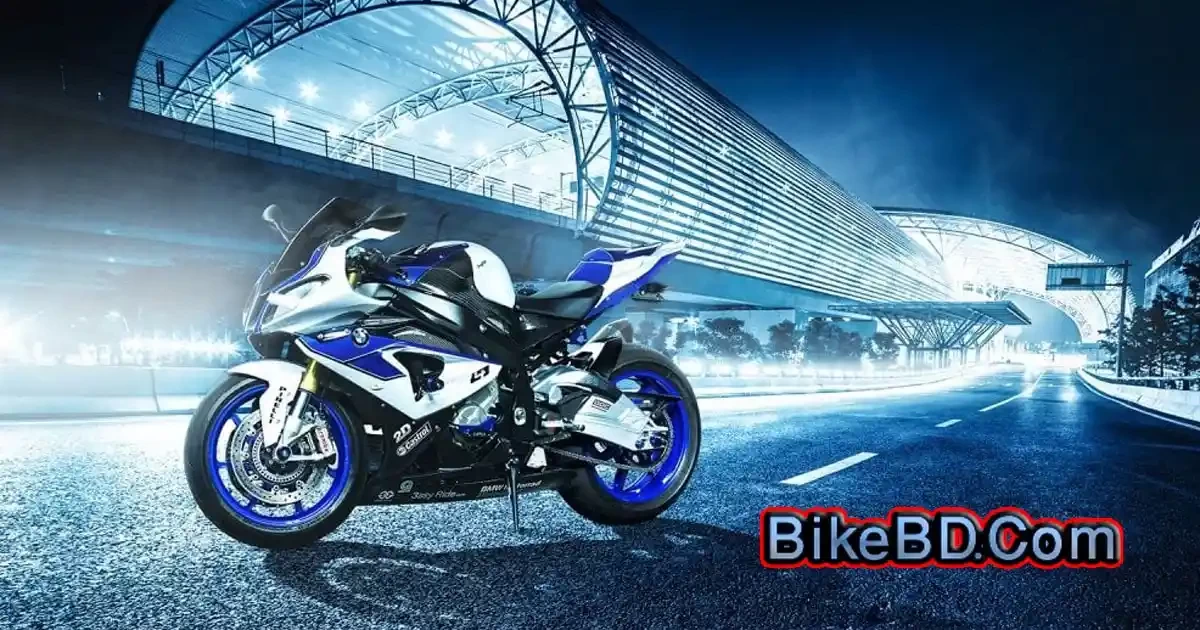 Why Passenger Seating Facility In Sportbikes Is So Aggressive