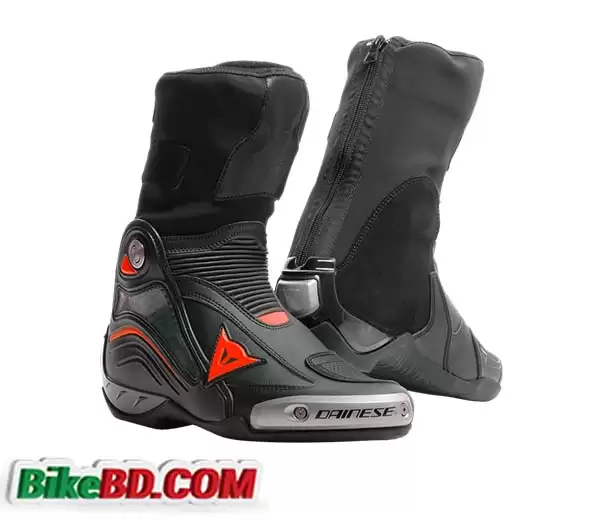 dainese-axial-d1-boots62a035fe0cef1.webp