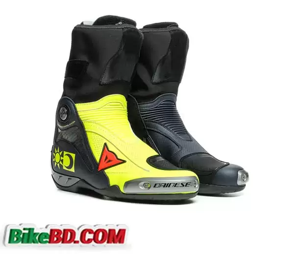 dainese-axial-d1-replica-valentino-boots62a037b984544.webp