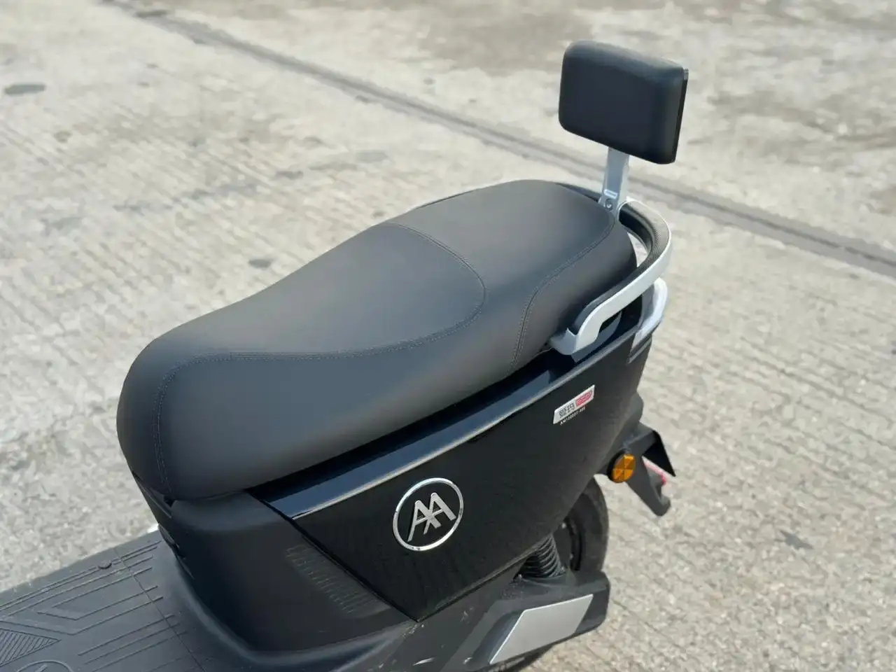 Aima F520 Seat