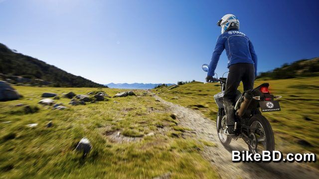https://www.bikebd.com/den/storage/app/files/shares/uploads/2016/04/motorcycle-riding-is-freedom.jpg