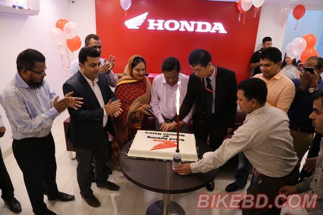 honda-motorcycle-showroom-in-dhaka