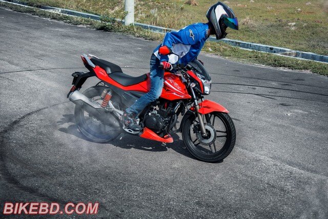 motorcycle-stunt-by-hero-xtreme-sports