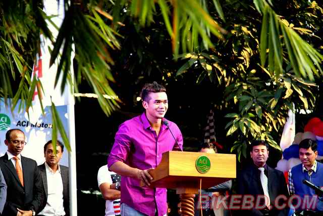 তাসকিনের হেয়ার স্টাইল