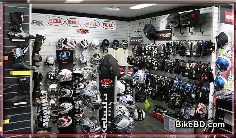 motorcycle-riding-gear-&-accessories