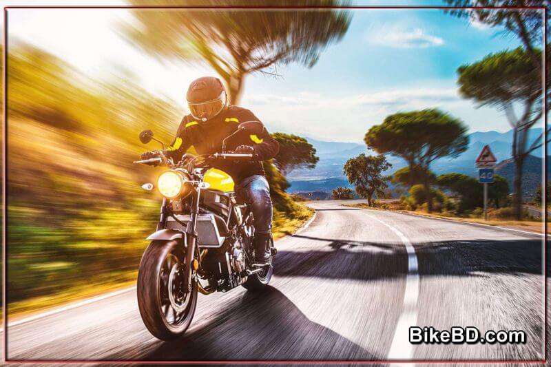motorcycle-ride-on-highway-five-things-to-consider